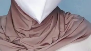 Bunda Hijab Prank Tetangga Ngewe di Siang Hari