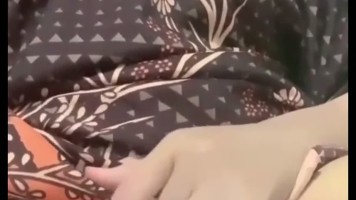 Miss Alya Mastubasi Enak Di Kamar Buat Ayang